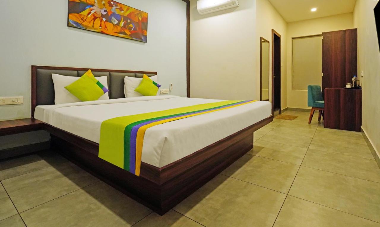 Treebo Lazystay Grand Patia Бхубанешвара Экстерьер фото